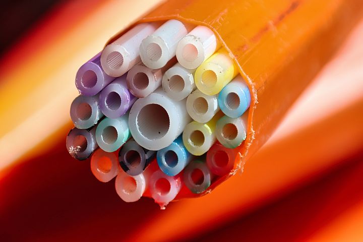 Fibra optica maxima velocidad de conexion a internet, conexión de 300 mb a 1 gb